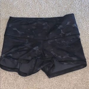 Lululemon patterned shorts
